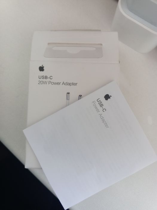 Зарядки на айфон