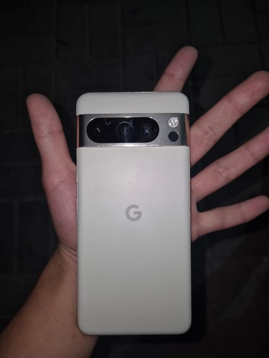 Google Pixel 8 Pro