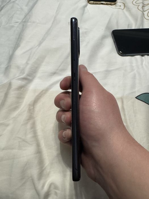 Samsung A71 // самсунг а71