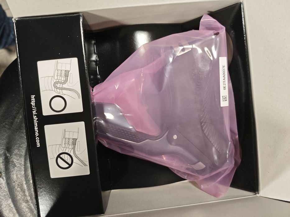 Заден дерайльор и kоманда Shimano Ultegra Di2 11ск.