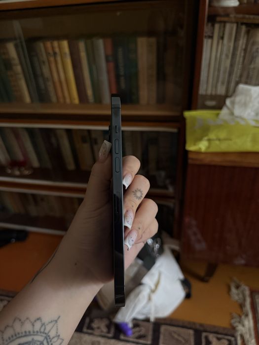 Продам Iphone 12 pro max 256 gb