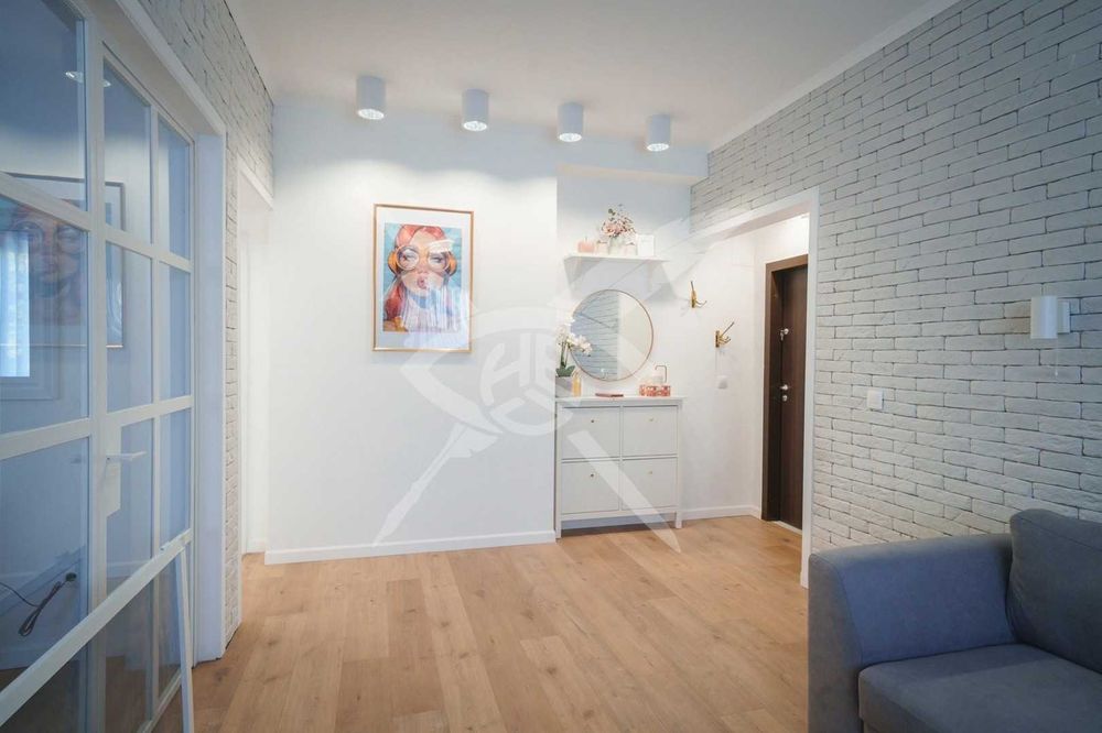 Продава се Многостаен апартамент в София, Център - 111 кв.м за 2642 €/кв.м - Снимка #13