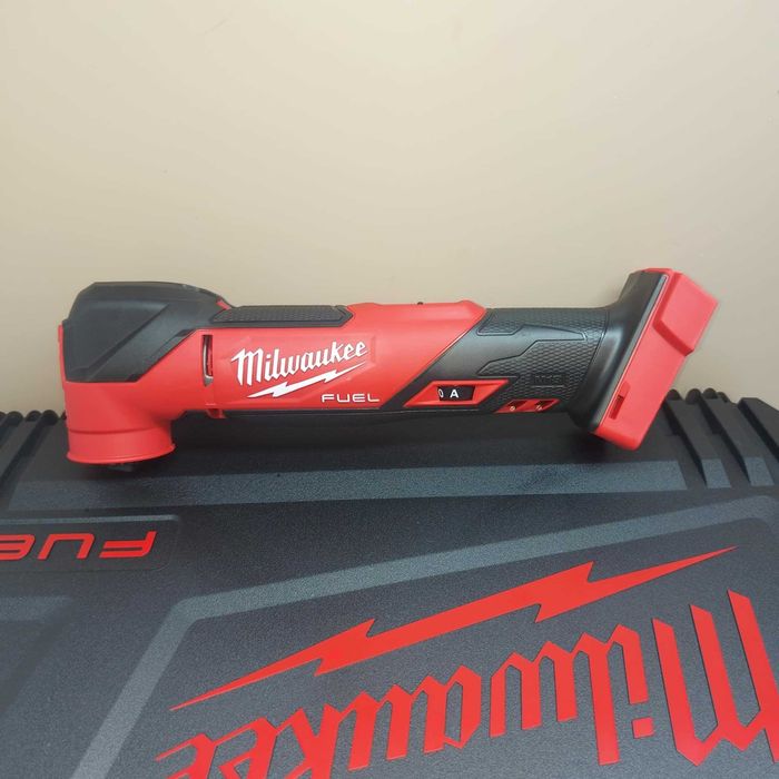 Акумулаторен мултитул Milwaukee  M18 FMT-0X