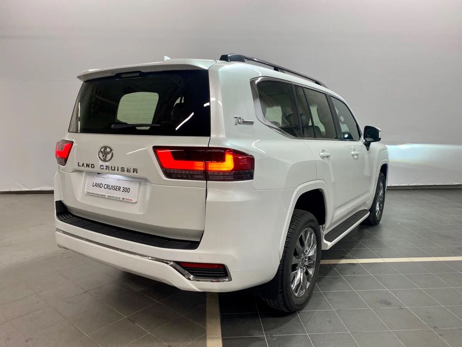 Продаю не спеша Land Cruiser 300. 70Th. Full.