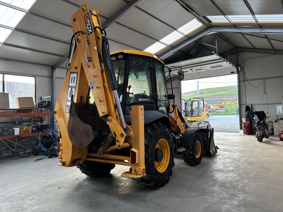 Buldoexcavator JCB 3cx  2018 /250 ore ! 110 CP / accept variante