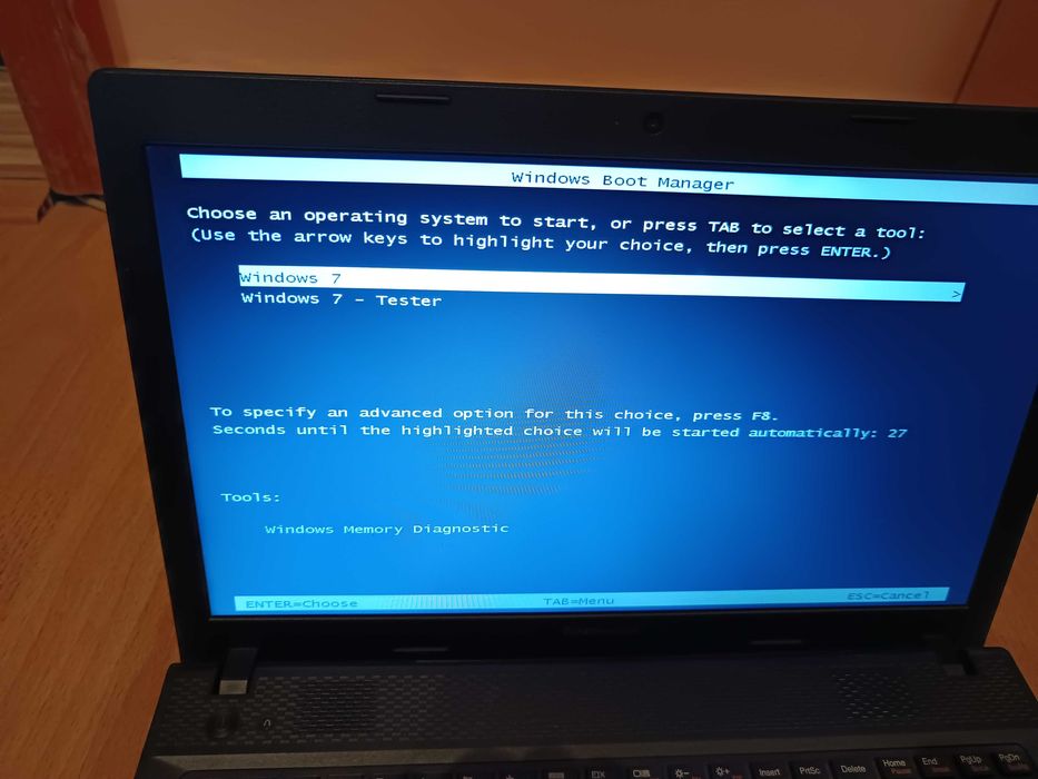 Laptop lenovo cu programe pentru tester auto!