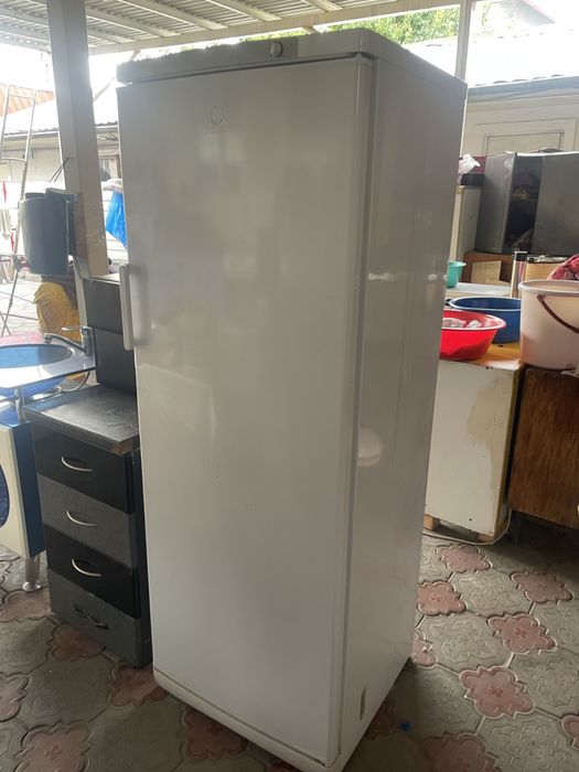 Морозильник indesit