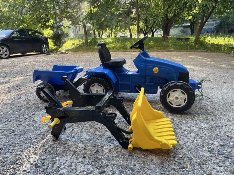 Детски   трактор  със  педали