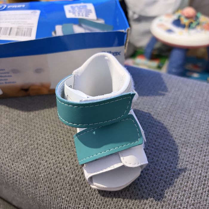 Ghtuta ortopedica  bebax bebelus, noua, reglabila, revomandata