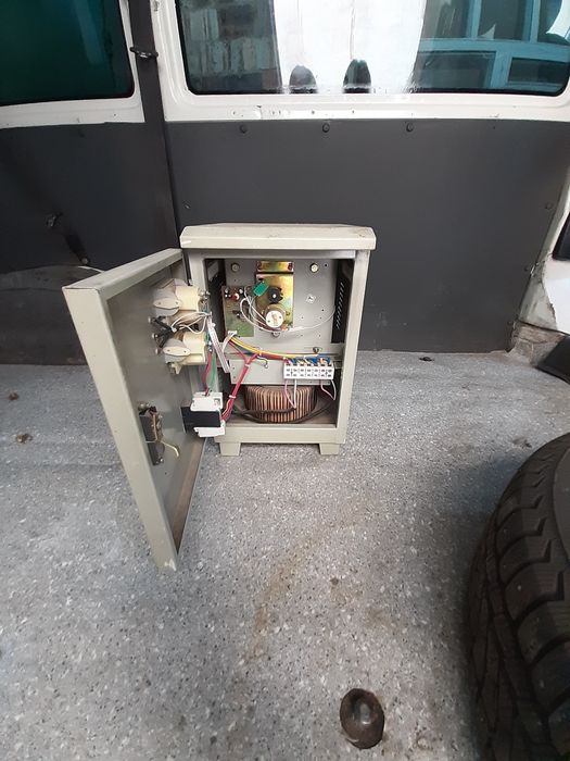 Стаблизатор напряжения