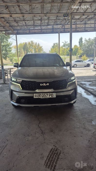 Kia Sorento 2023  krask toza . 33000 km yurgan.