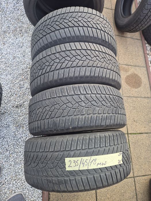Vând cauciucuri 235/45/18 M+S set complet//imp Germania//