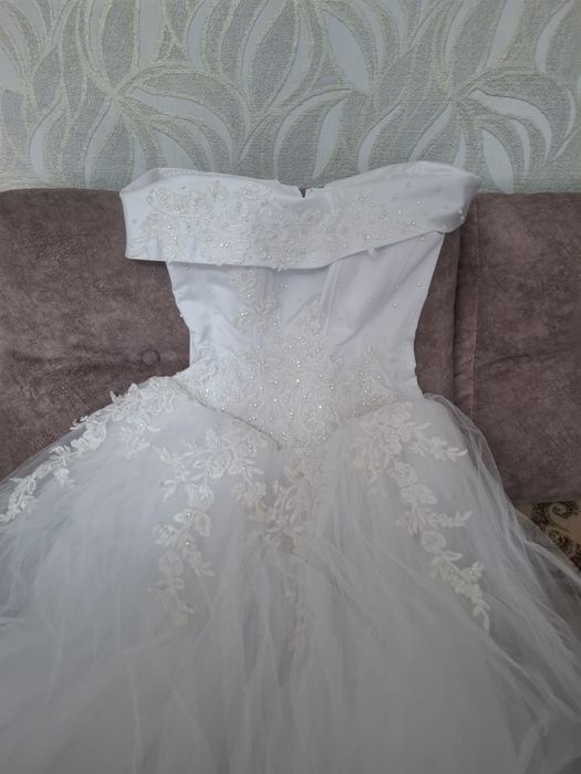 Продам свадебное платье