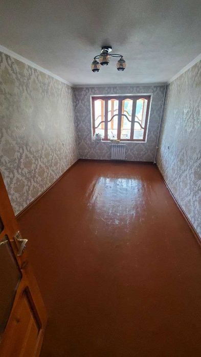 Срочно продаётся 4-комнатная квартира