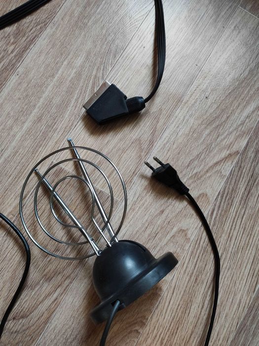 Телевизор цветной philips