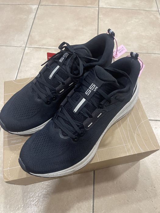 Беговые кросовки Li-ning.