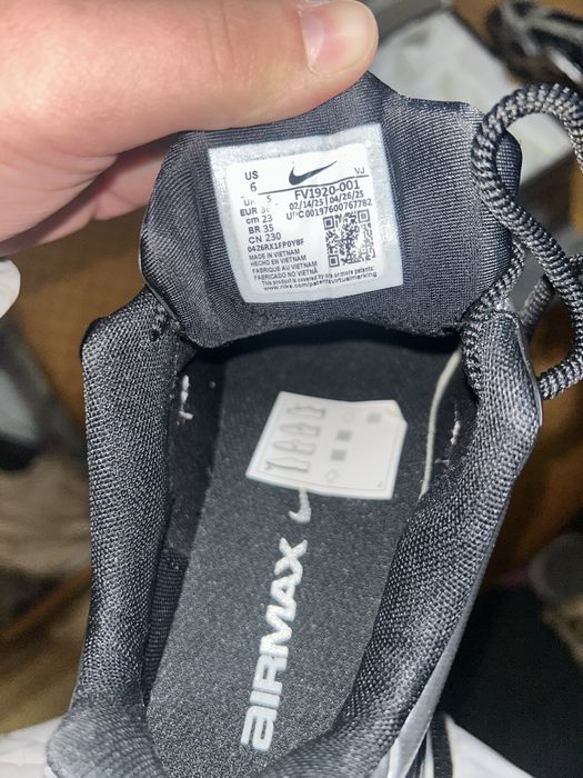 Adidasi originali nike noi