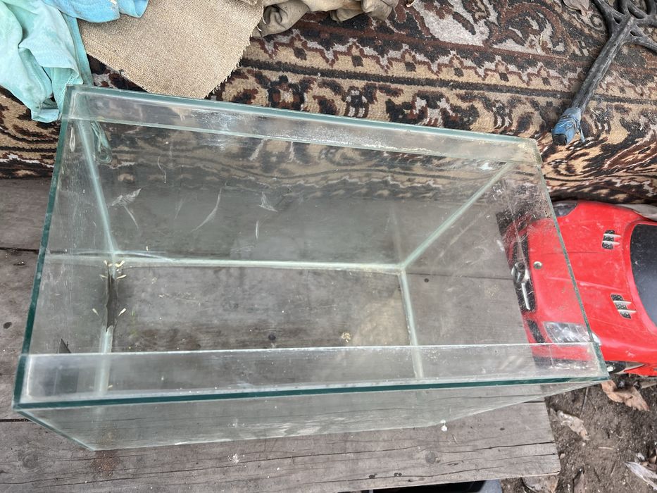 Террариум 2 шт продаю не дорого