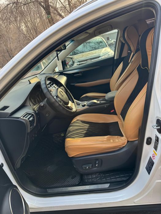 Чехлы на сидения lexus nx200