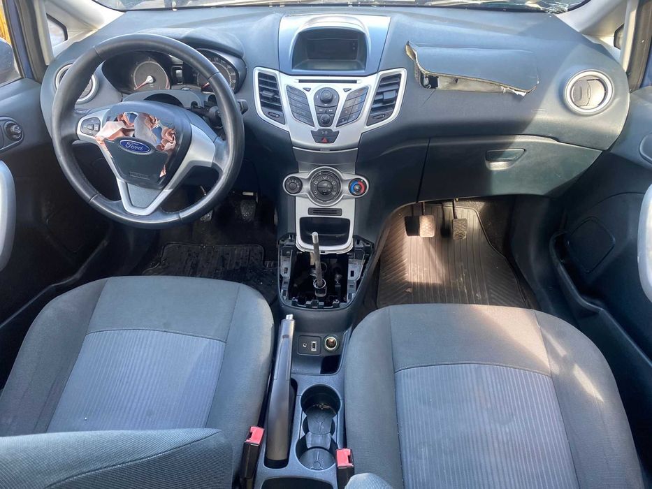 DEZMEMBREZ Ford Fiesta MK6 1.4 1.2 TDCI Motor Cutie Bara Far Capota