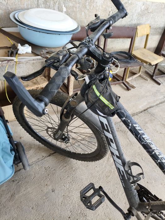 Жақсы состаяниеде велосипед сатылады/продается