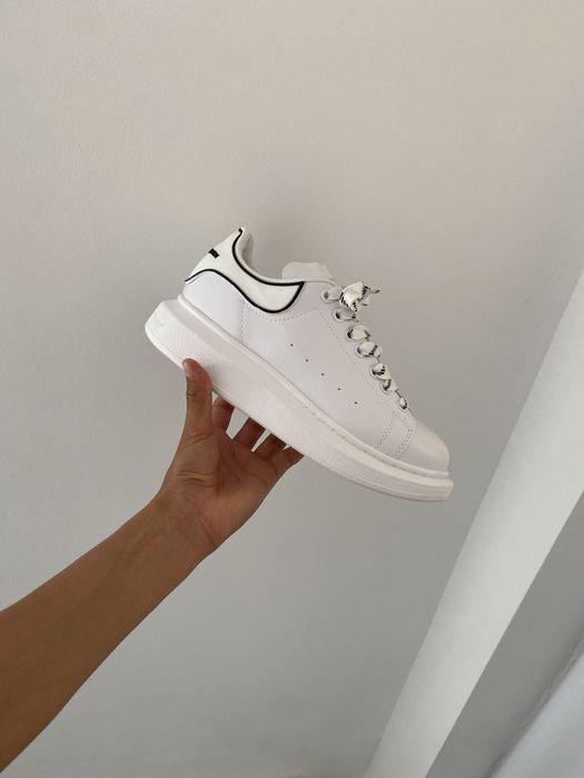 Alexander Mcqueen
