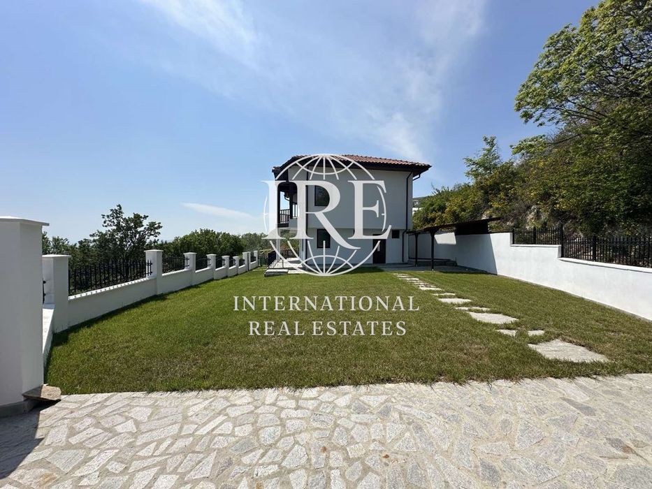 Къща в Добрич, област-гр.Балчик площ 160 цена 264900