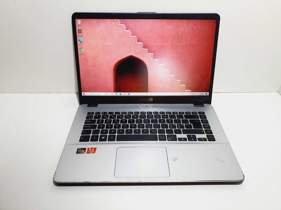 Laptop Asus Vivobook X505