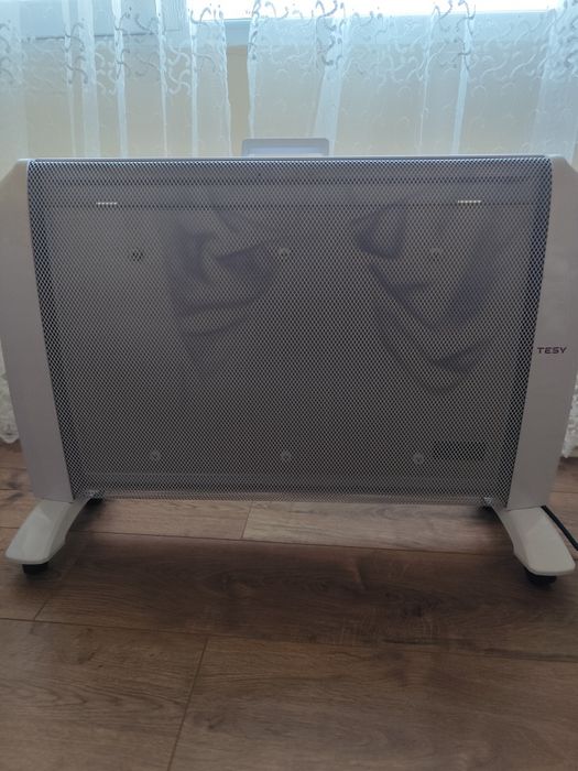 Продавам конвекторна печка Теси