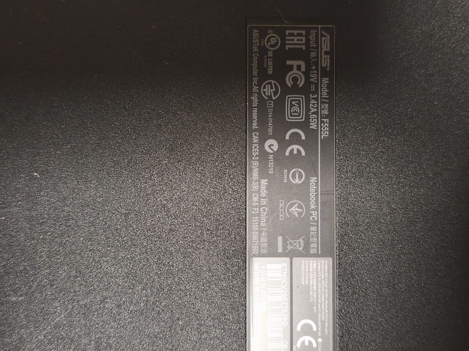 Лаптоп ASUS 15инча