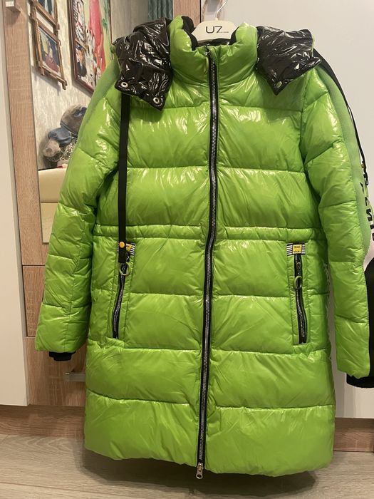 Продам детский пуховик для девочки