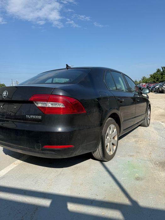 Dezmembrez Skoda Superb 3 2.0d 1.6d