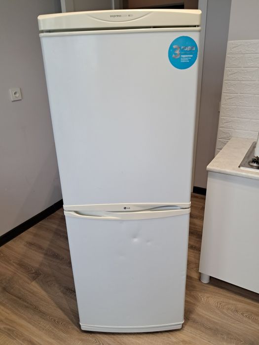 Продам холодильник