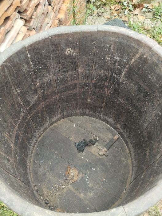 Бъчва за грозде.Или за декорация.180 литра