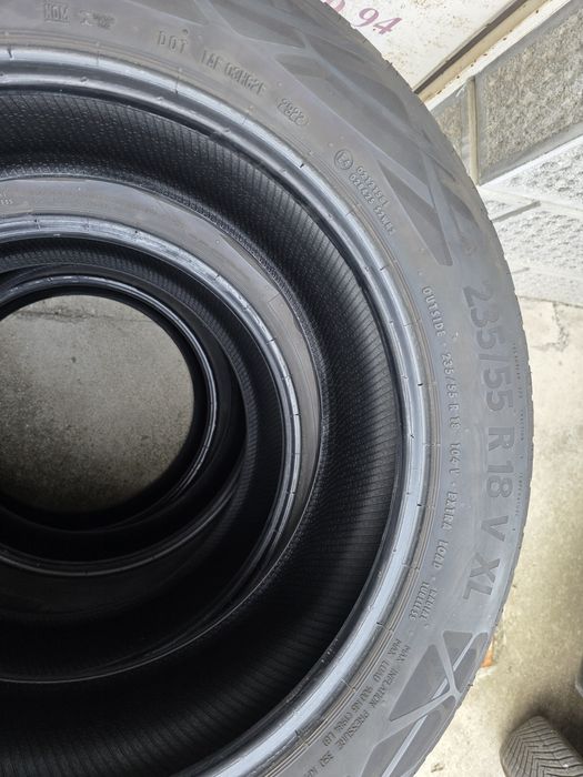 Continental 235/55/18 V XL EcoContract 6