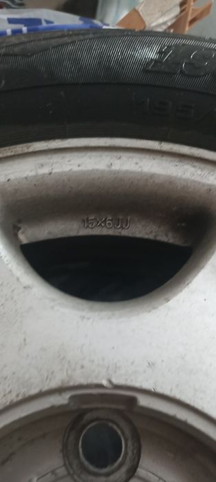 Шины с дисками комплект