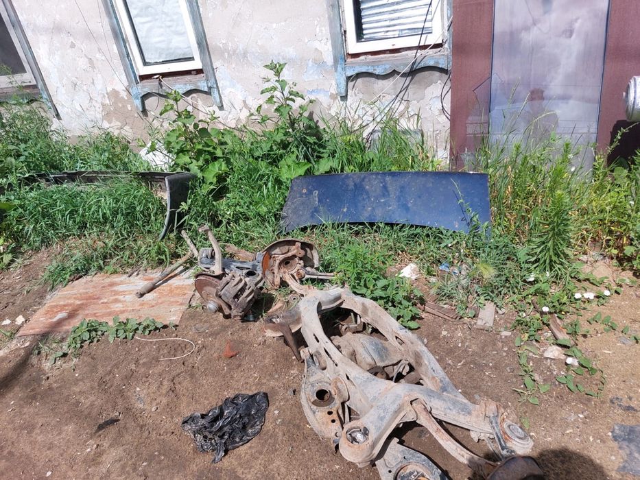 Запчасти мерседес на разбор