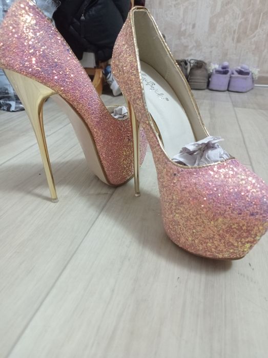 Продам  афигенные туфли