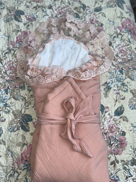 Костюм на выписку для девочки