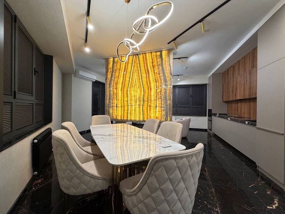 Продается 4х ком квартира, ЖК Akay City, ор-р: ул. Кары Ниязова, 115м²