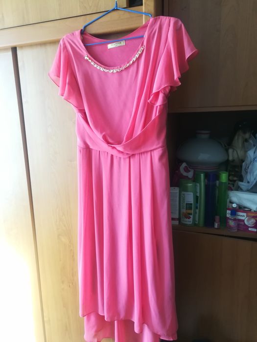 Продам платье красивое