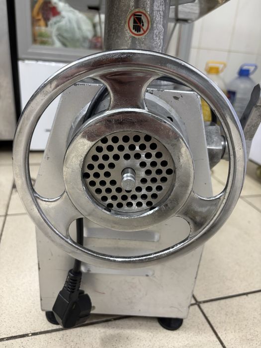 Мясорубка с реверсом промышленная