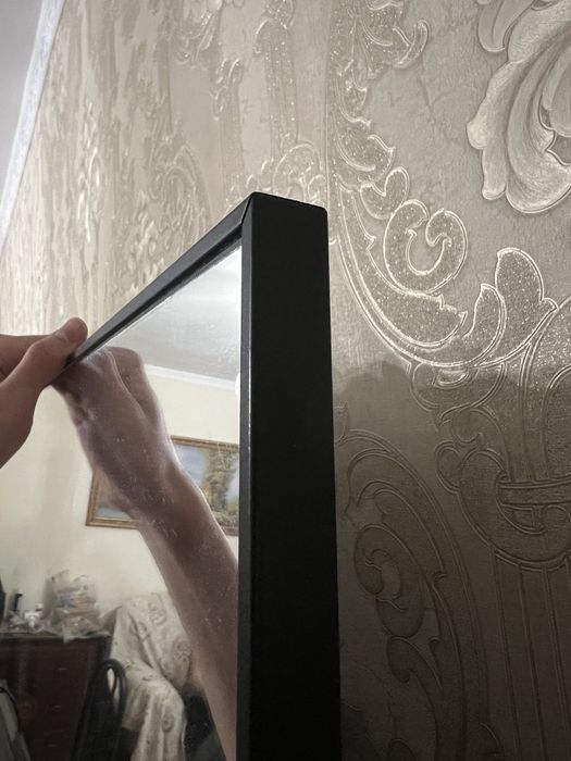 Зеркало металический