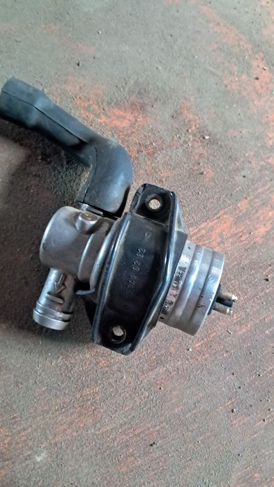 Запчасти мерседес 124