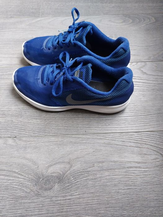 Маратонки Nike REVOLUITION 3 GS