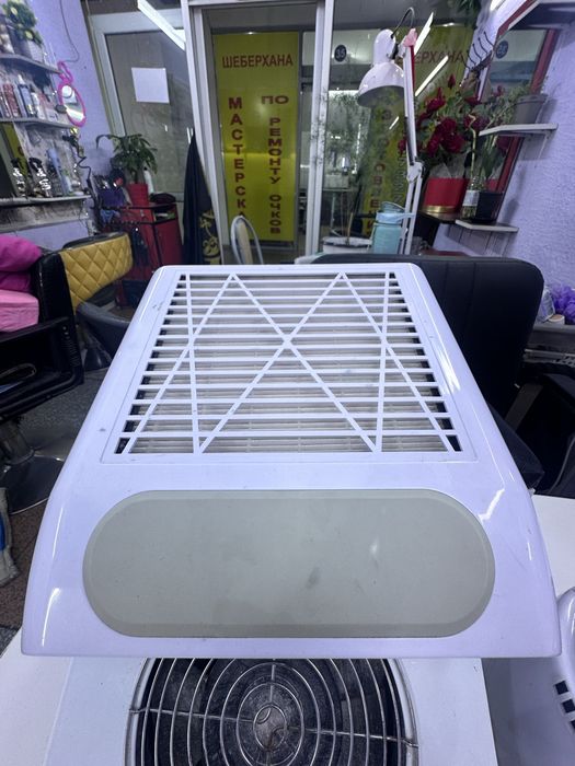 Продам пылесос для маникюра ! Срочно!