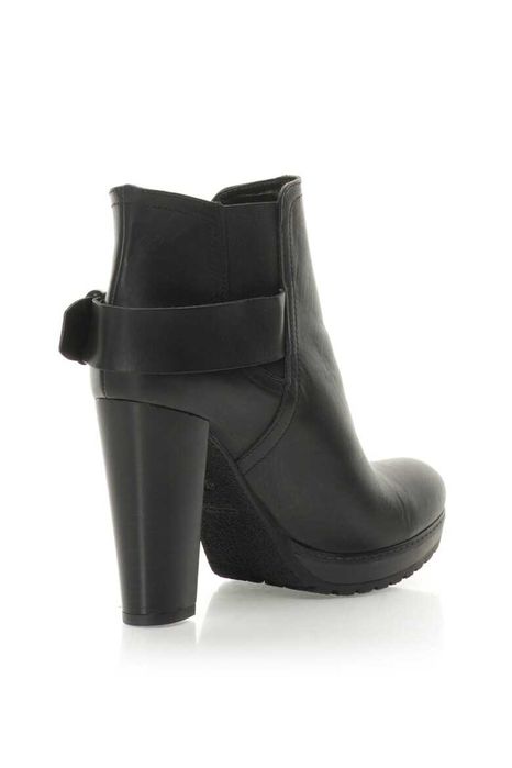 Vand ghete piele naturala