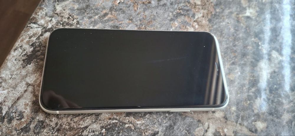 iPhone 11 128гб 72акб
