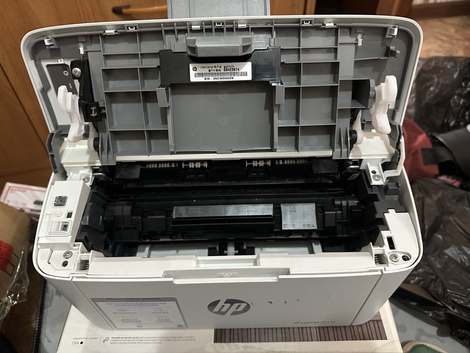 Продам принтер HP M111w
