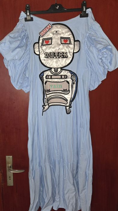 Наметки Том Тейлър, Луиза, рокли Djofra